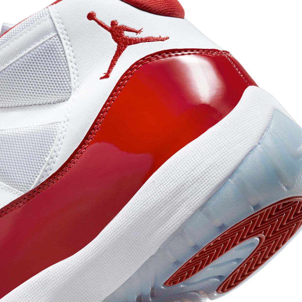 Jordan; Men's Casual & Dress Shoes Retro Style, White/Varsity Red-Black, Size 10.5