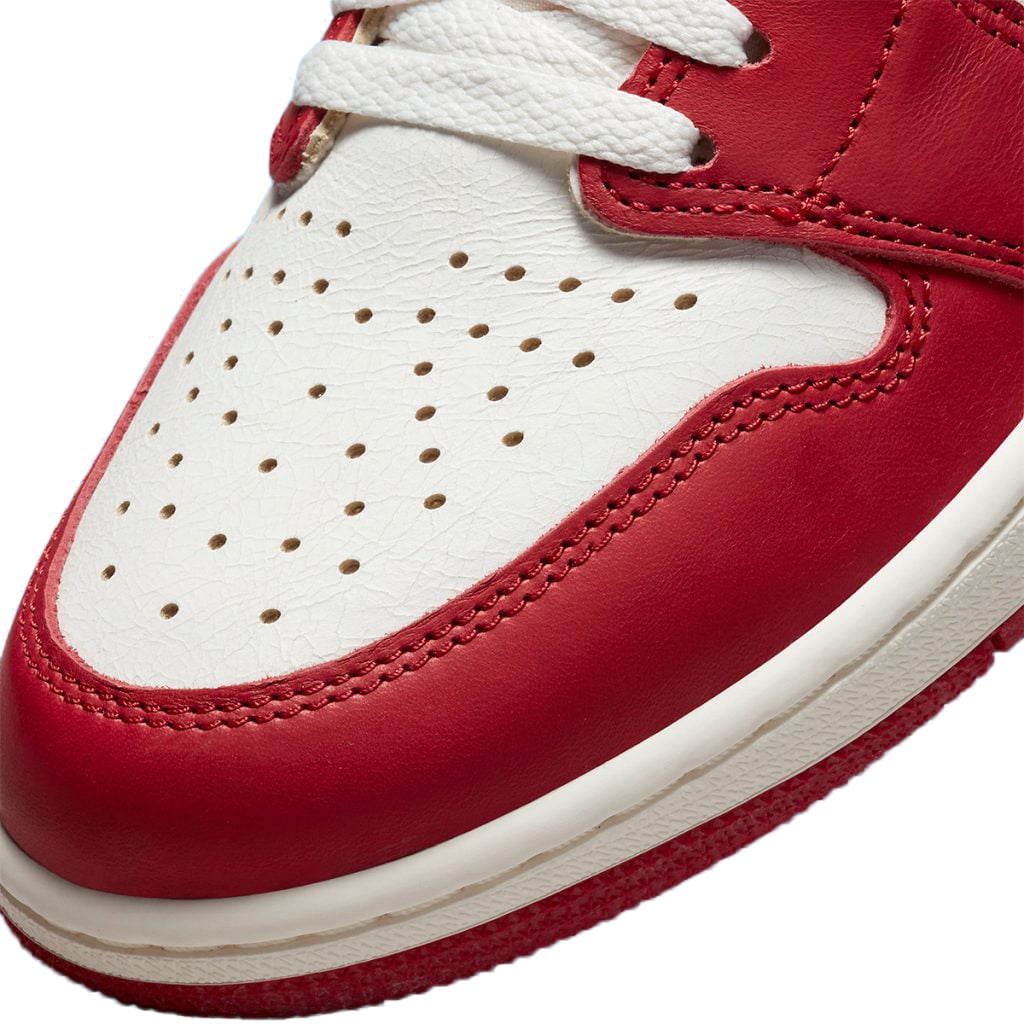 Jordan 1 Retro High OG Chicago Lost and Found Sneakers DZ5485-612