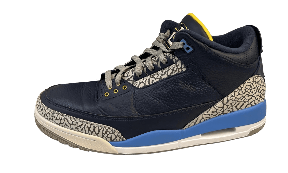 JORDAN MENS Jordan 3 "Marquette PE" AJ3 838938 AJ3 838938 from Stadium Goods