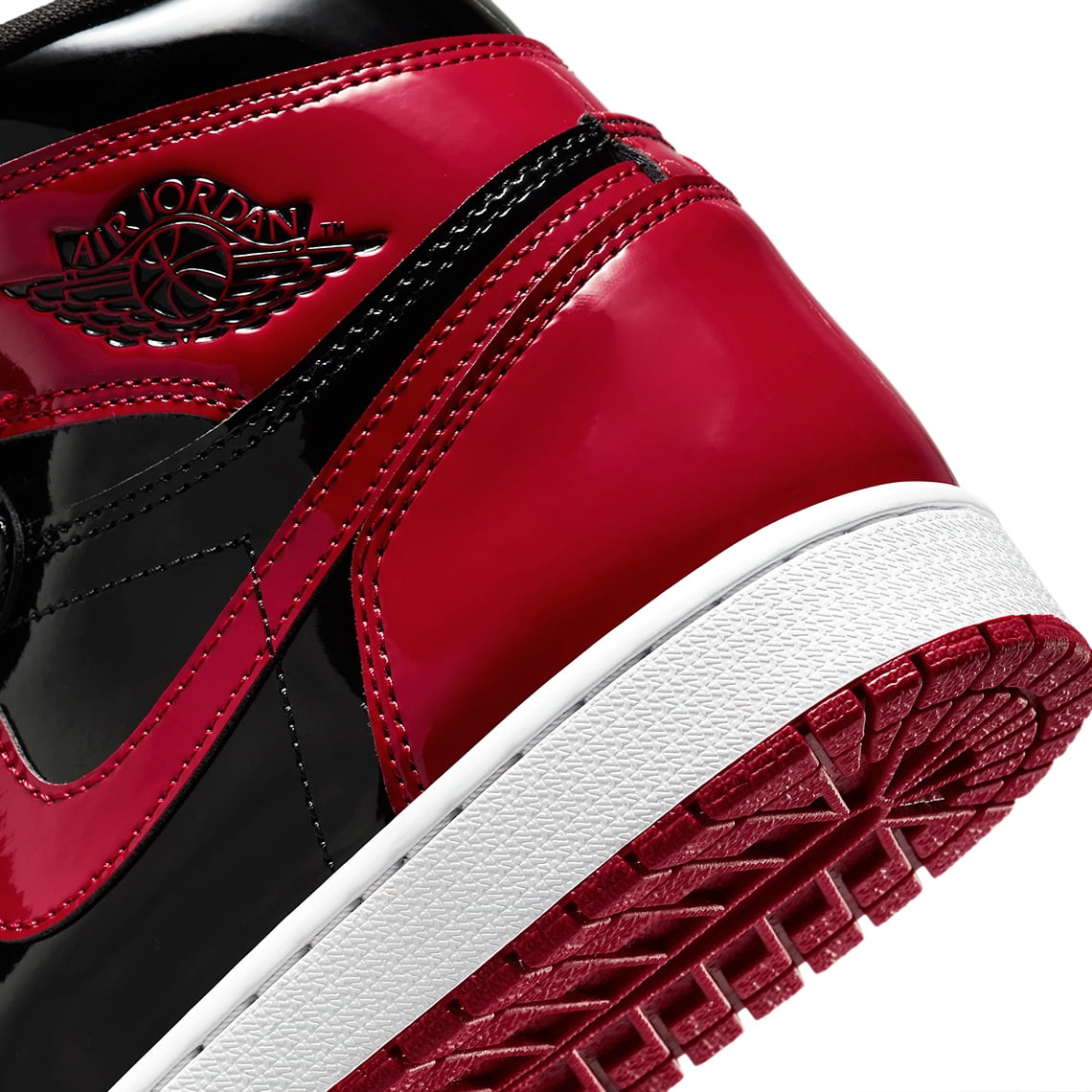 [555088-063] Men's Jordan 1 Retro High OG Patent Bred